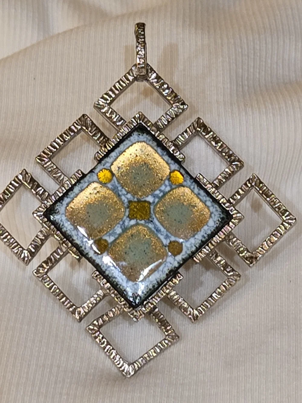 Vintage 1974 Avon A Bit of Pizzazz Enamel Pendant/Mod Geometric Brooch